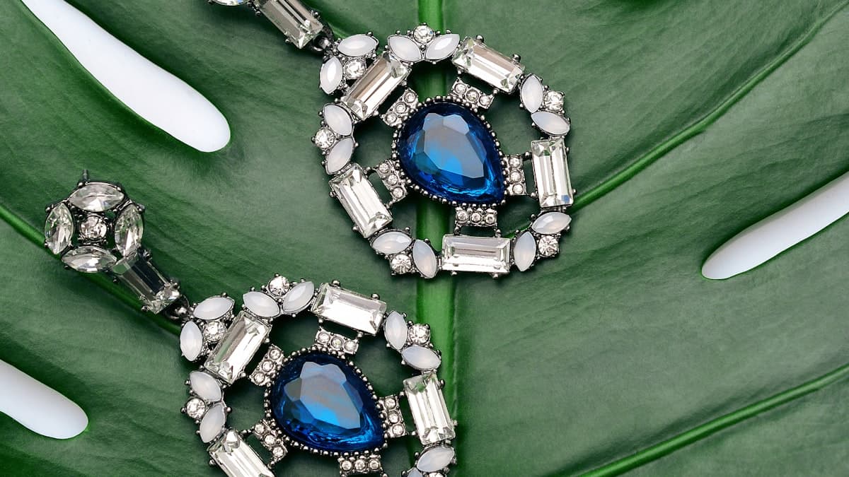 切割与抛光 - 专业切割成选定形状